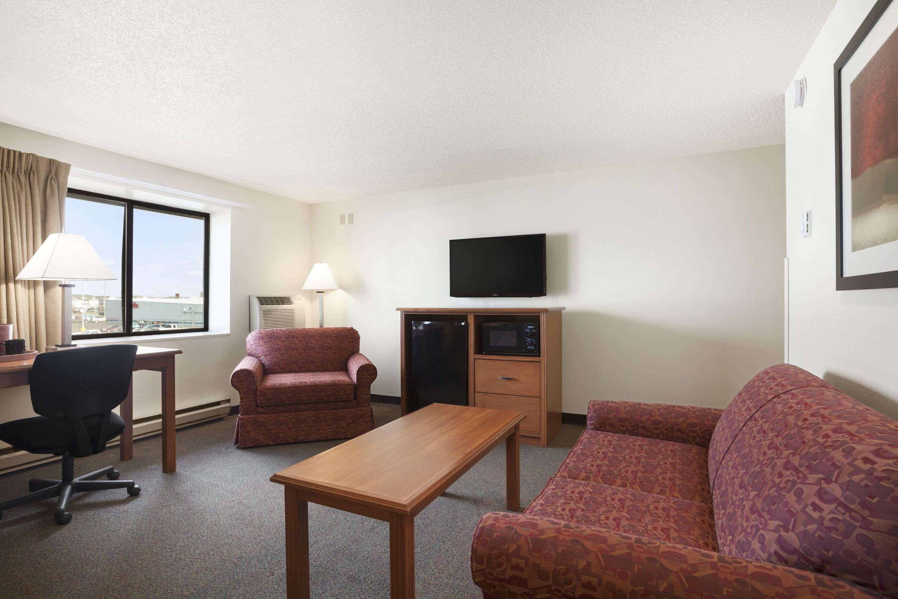 Super 8 By Wyndham Williston Nd Hotel Exterior photo