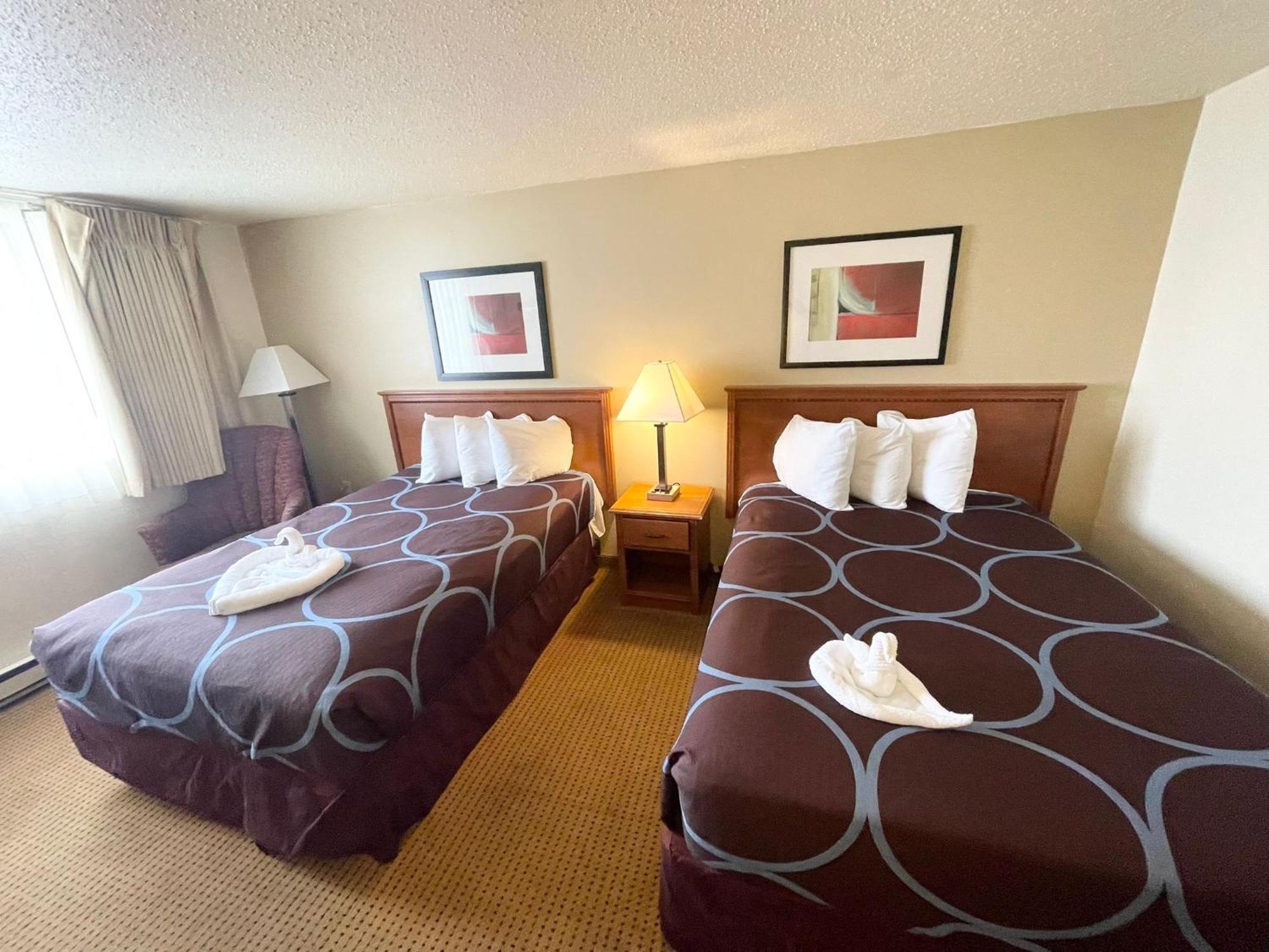 Super 8 By Wyndham Williston Nd Hotel Exterior photo